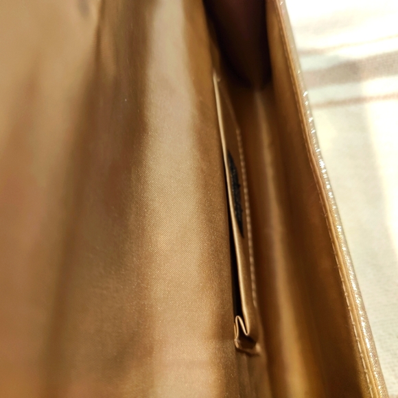 Gianni Bini Gold clutch - Picture 5 of 6